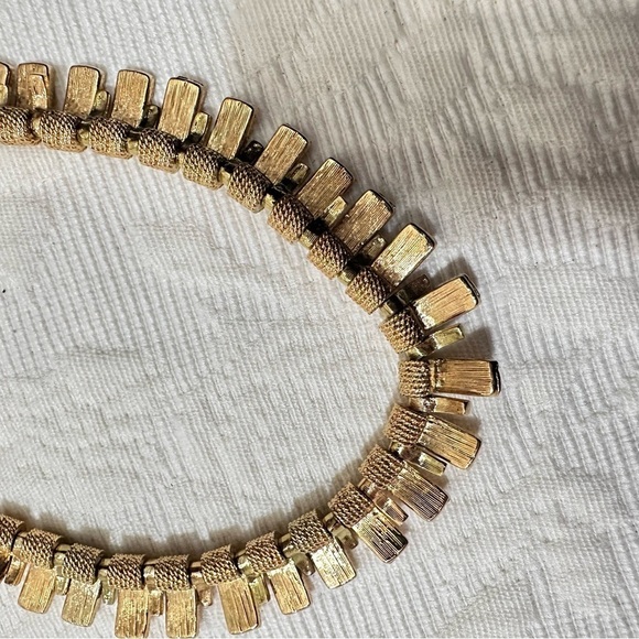 Napier Vintage Elegant Gold Necklace Choker 16’ 4144 Y - Picture 6 of 14